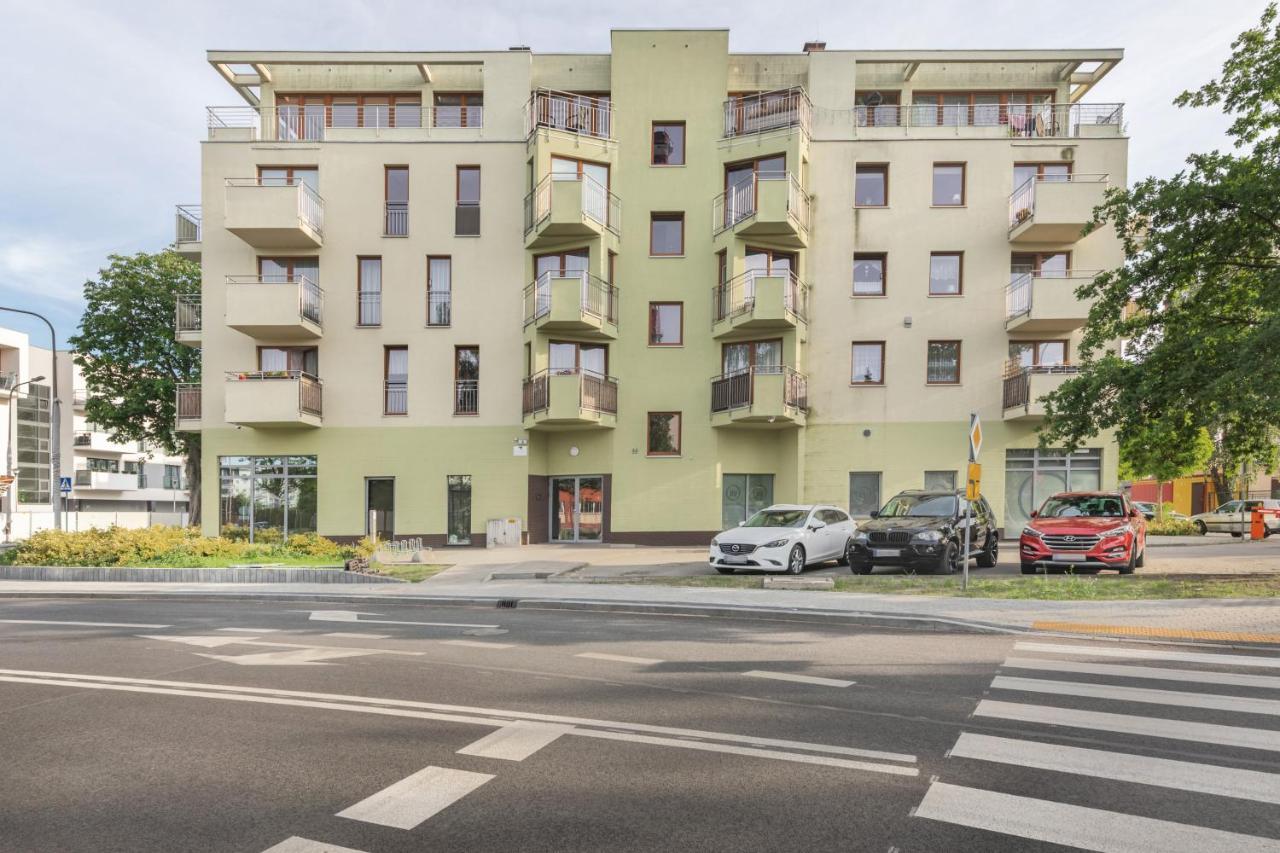 Riverside Apartment With Balcony By Noclegi Renters Swinemünde Exterior foto